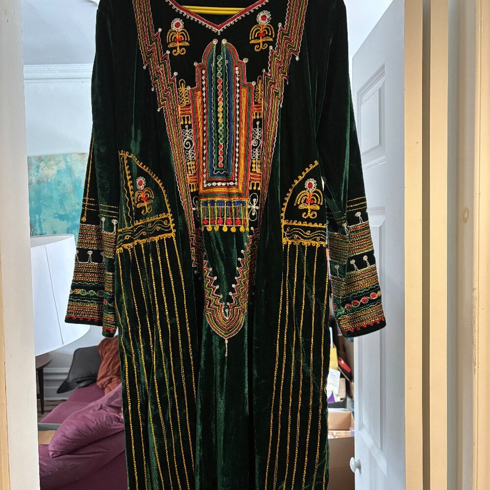 Handsewn Kaftan from Saudi Arabia